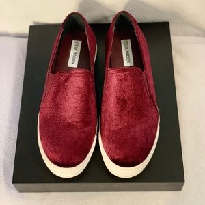Steve Madden Velvet Sneakers